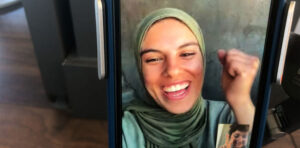 手に魂を込め、歩いてみれば